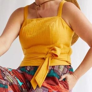 NWOT Yellow Sleeveless Tie-Front Top